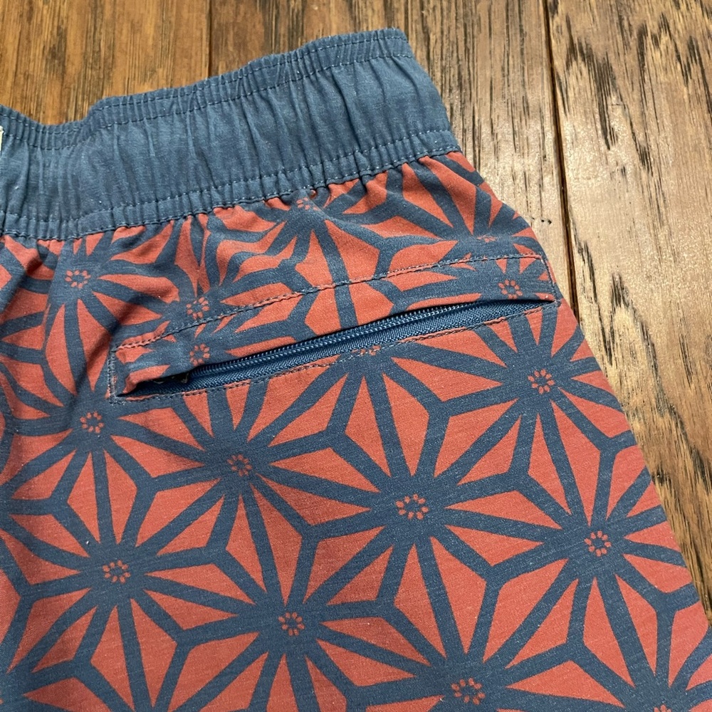 Faherty Beacon Swim Trunks - Picture 13 of 14